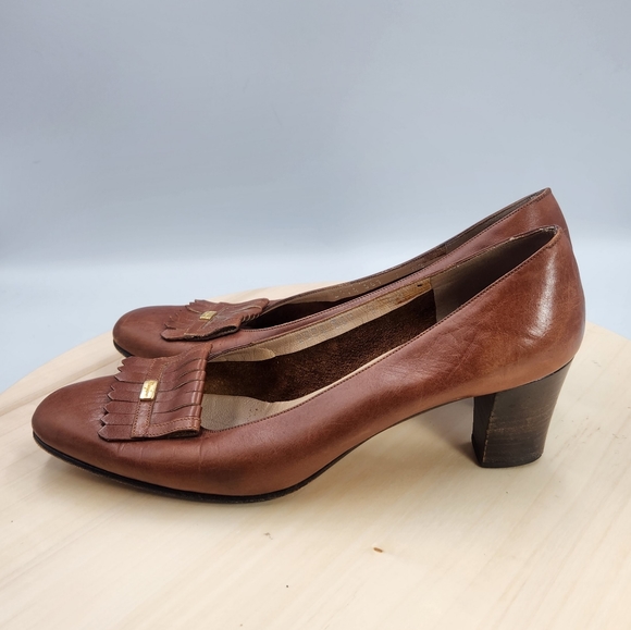 Salvatore Ferragamo Womens Leather Heels sz 7AA - Picture 3 of 14